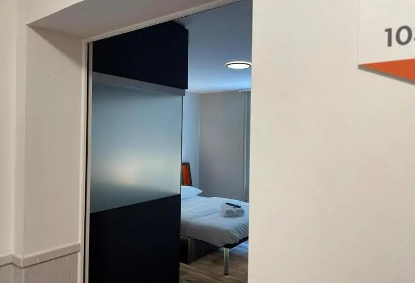 اتاق استاندارد, Easyhotel Zürich Main Station