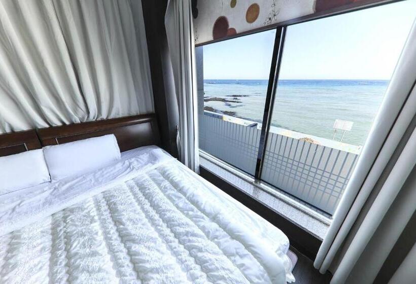 Номер Стандарт Вид на Море, Hamduk Pungkyungchae Pension