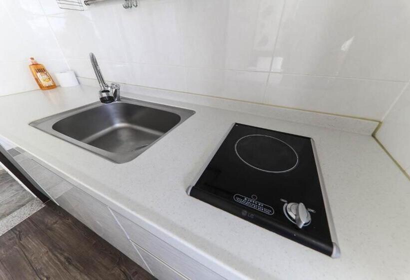 Quarto Estandar, Hamduk Pungkyungchae Pension