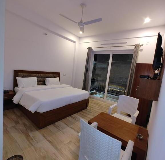 Люкс Вид на Горы, Anantam Residency