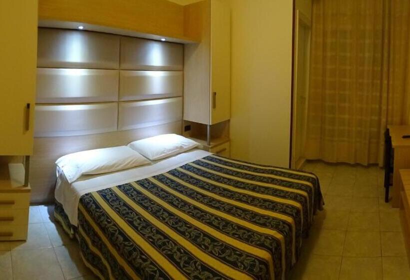 Номер Стандарт с Балконом, Royal