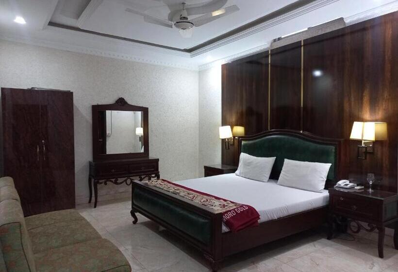 اتاق استاندارد با چشم‌انداز باغ, Orange Lake Resort