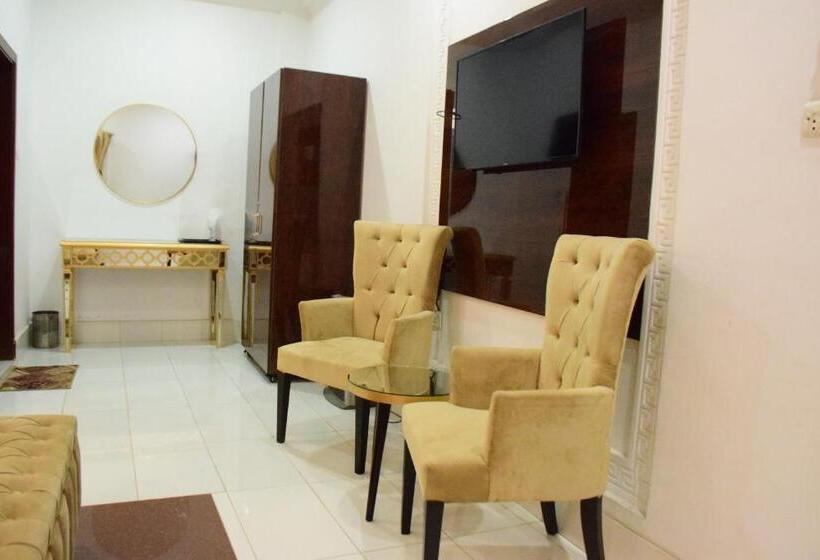 اتاق لوکس با تخت بزرگ, Orange Lake Resort