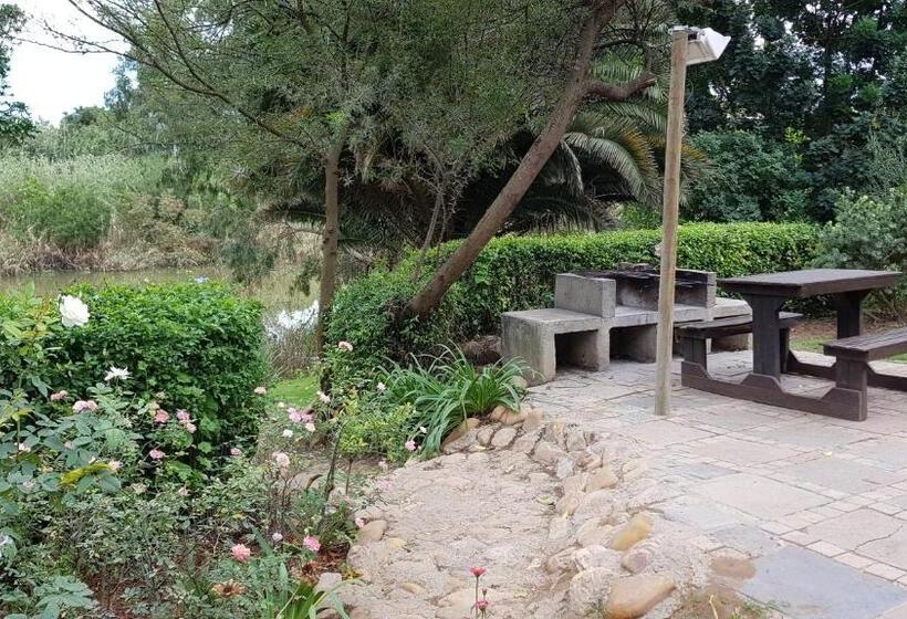 スタンダードバンガロー, Avoca River Cabins