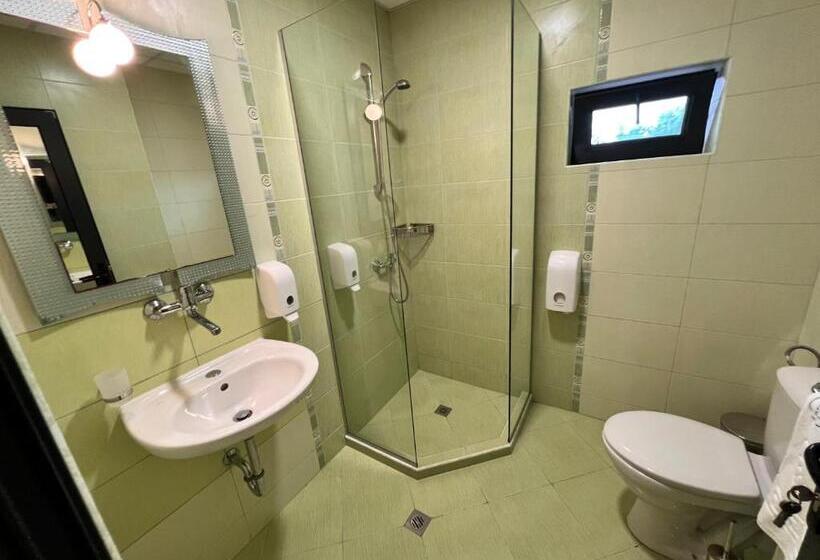 标准间, Pino Villa, Casa, Cucina е Terrazza