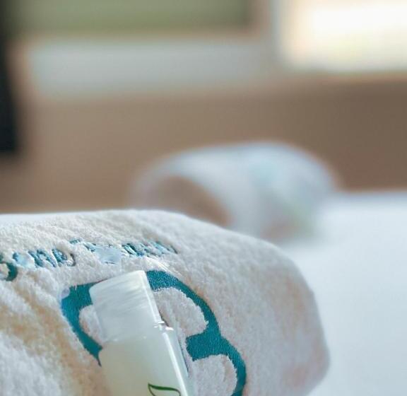 标准三人间, Bene Beach Pousada Guarujá