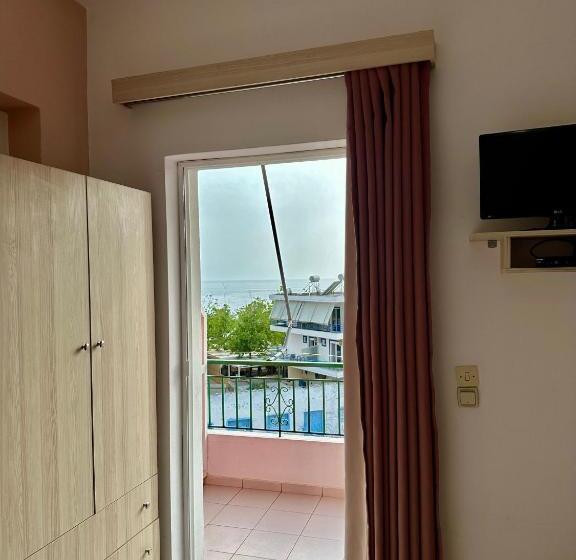 Трехместный Номер Комфорт, Elysian Sunset Studios