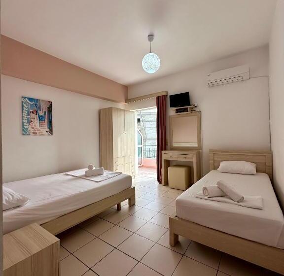 Трехместный Номер Классика, Elysian Sunset Studios