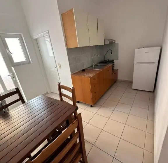 Habitació Triple Estàndard, Elysian Sunset Studios
