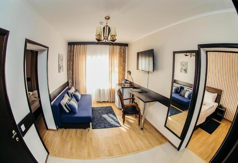 سوییت خانوادگی, Dostar