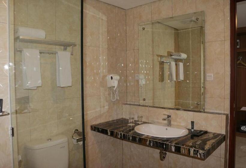 سوییت جونیور, Horison Sentani