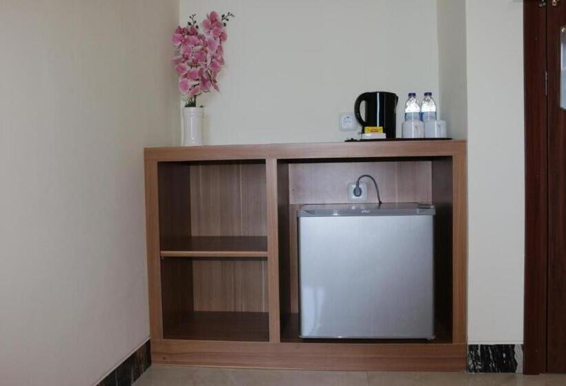 سوییت جونیور, Horison Sentani