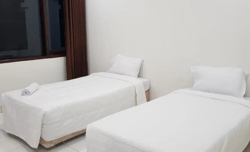 Chambre Economy, Pondok Putri