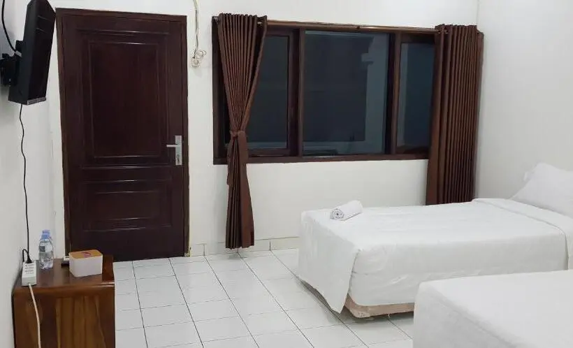 Chambre Economy, Pondok Putri