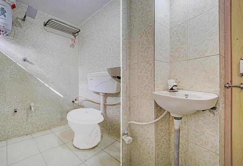 트리플 클래식 룸, Oyo Hotel Yugraj