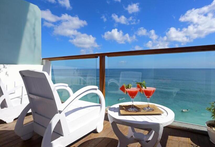 Номер Стандарт с Балконом, Bale Bingin Beachfront Stay