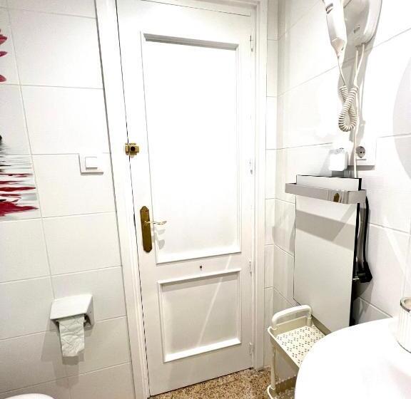 اتاق راحتی سه تخته, Escondite Central Con Terraza Compartida En La Azotea