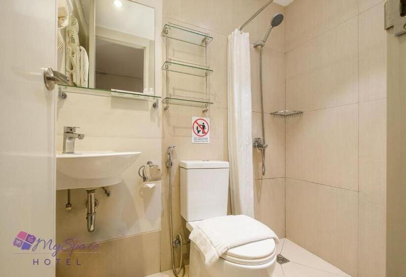 اتاق استاندارد سه نفره, Myspace Hotel @bgc