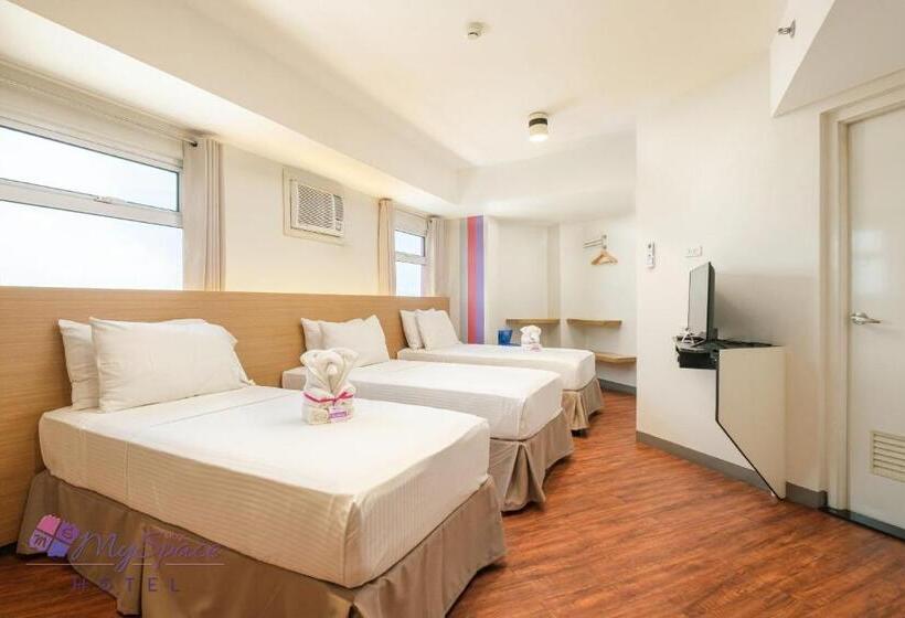 اتاق استاندارد سه نفره, Myspace Hotel @bgc