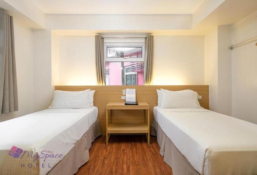 سوییت, Myspace Hotel @bgc