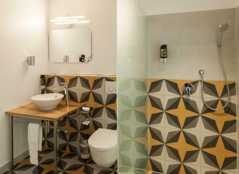 バス共有のスタンダードルーム, B&b Louis Favre 21