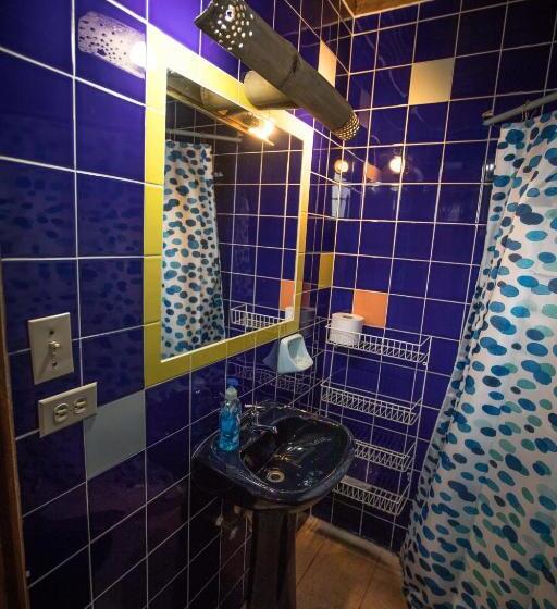 スーペリアールーム, Barrbra Bnb Over The Sea