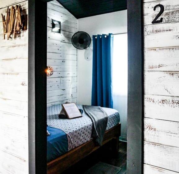 スタンダードルーム, Barrbra Bnb Over The Sea