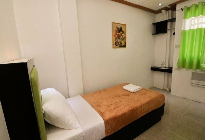 اتاق لوکس یک تخته, Ace Francis