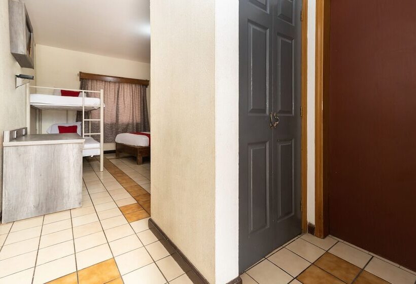 غرفة عائلية, Real Del Sur