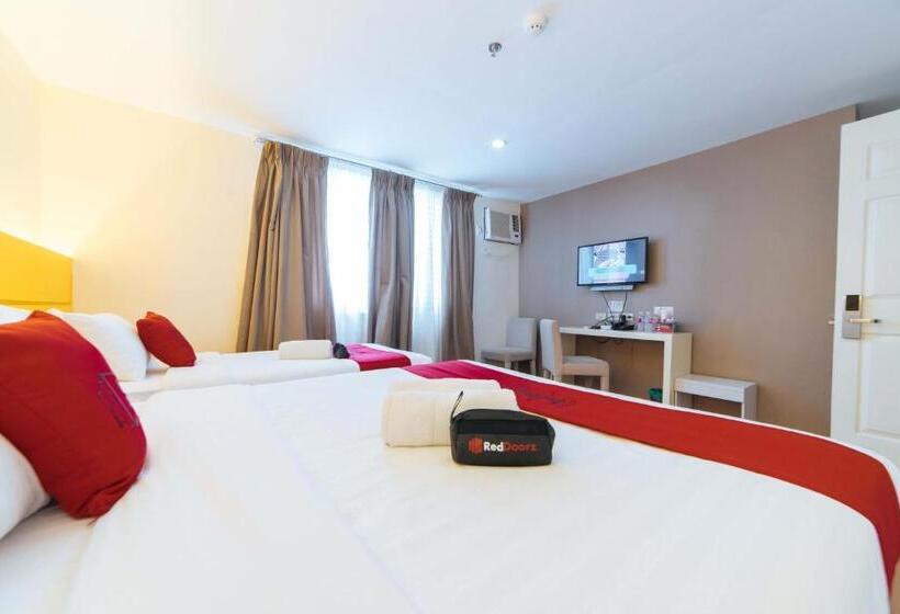 اتاق لوکس, Reddoorz Plus At Hotel Metro Kalibo