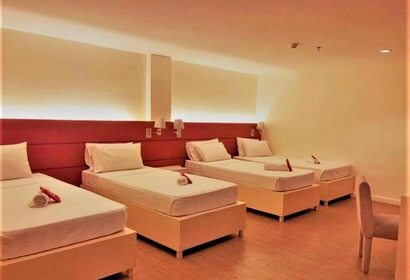 اتاق استاندارد چهار تخته, Reddoorz Plus At Hotel Metro Kalibo