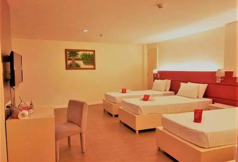 スタンダード4人部屋, Reddoorz Plus At Hotel Metro Kalibo