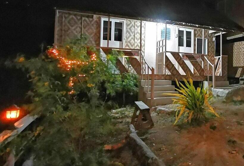 سوییت جونیور با چشمانداز دریا, Stay N Save B&b