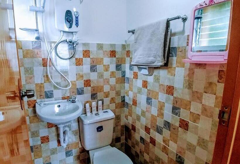 سوییت با چشمانداز دریا, Stay N Save B&b