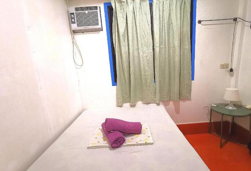 اتاق اکونومی, Stay N Save B&b