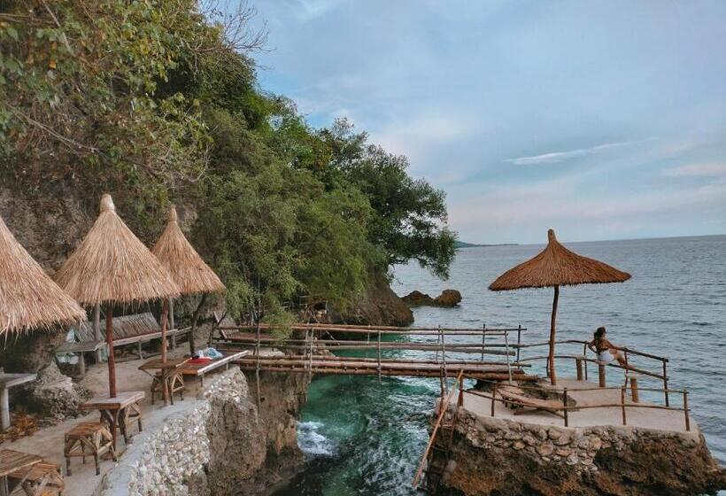 سوییت جونیور با چشمانداز دریا, Stay N Save B&b