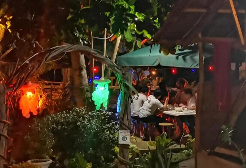 اتاق استاندارد, Stay N Save B&b