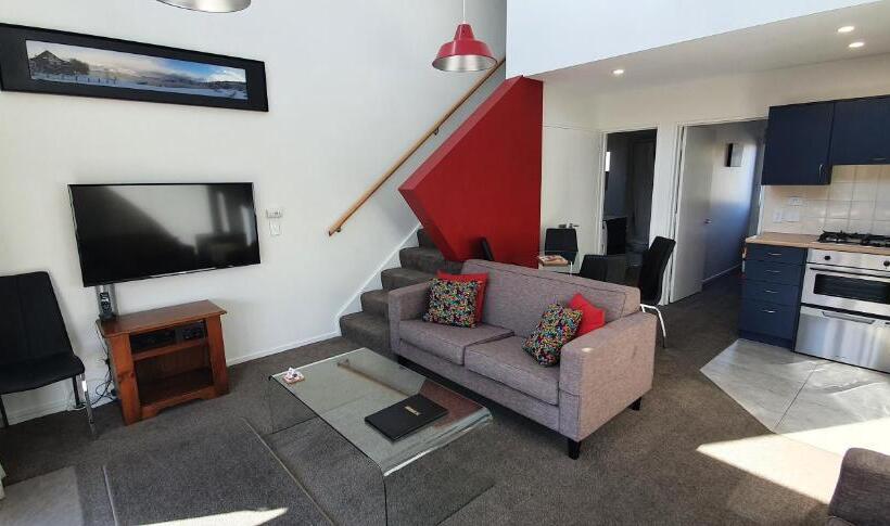 דירת שני חדרים, The Moorings Motel And Apartments