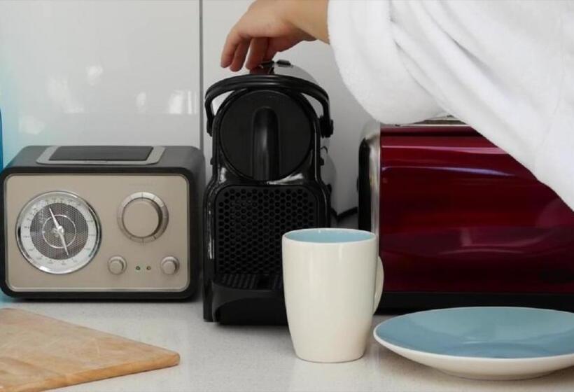 اتاق لوکس با چشمانداز دریا, Top Floor Bed And Breakfast