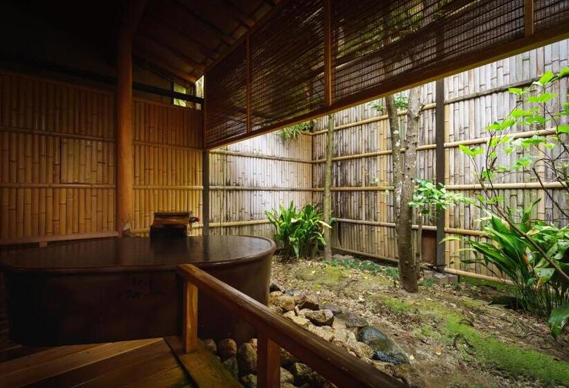 غرفة إدارية ثلاثية, Shaga No Sato Yumeya