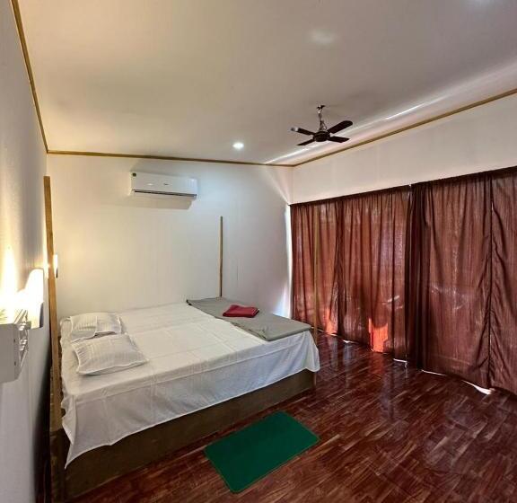 חדר דלוקס, Mountain Palm Patnem Beach