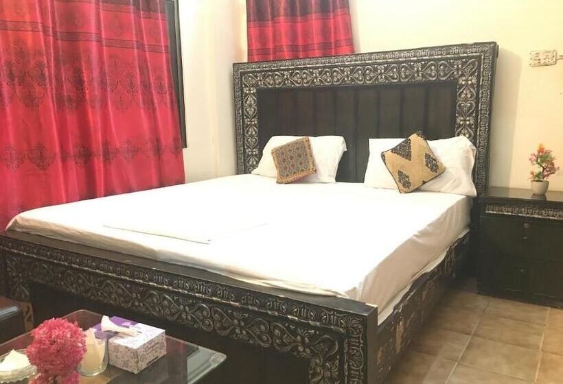 اتاق لوکس, Embassy Inn Guest House Hyderabad