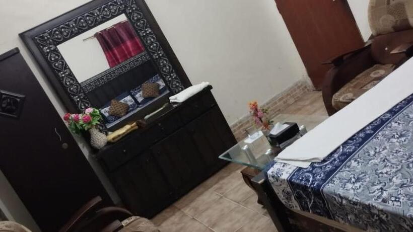 اتاق لوکس, Embassy Inn Guest House Hyderabad