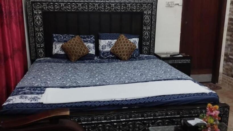 اتاق لوکس, Embassy Inn Guest House Hyderabad