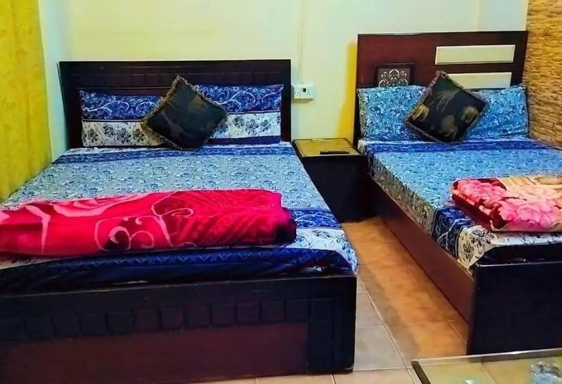 اتاق لوکس خانوادگی, Embassy Inn Guest House Hyderabad