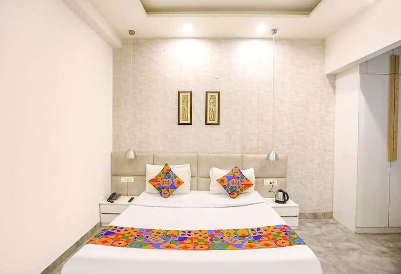 Номер Deluxe, Fabhotel F9 Sector 19