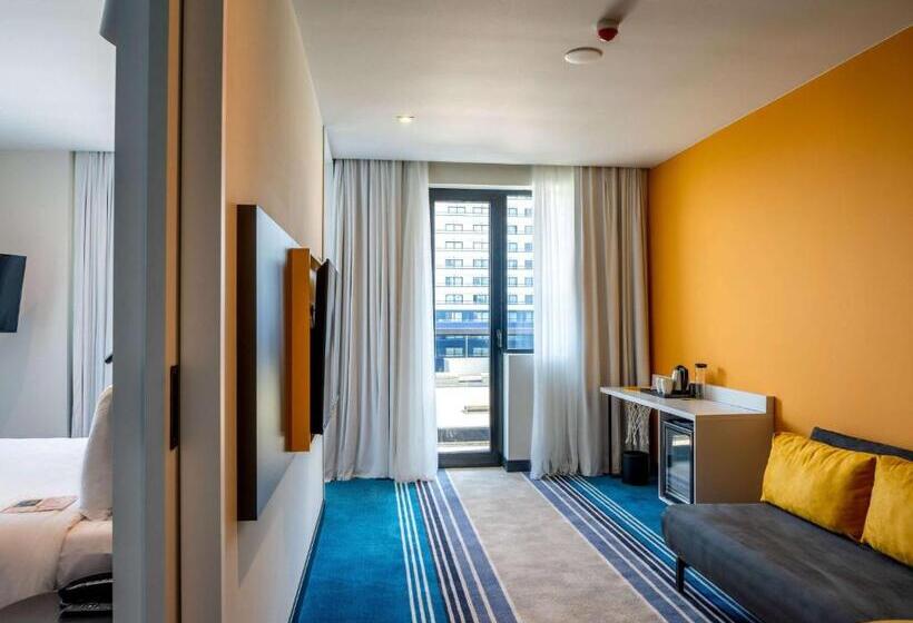 سوییت با چشمانداز دریا, Ibis Styles Batumi