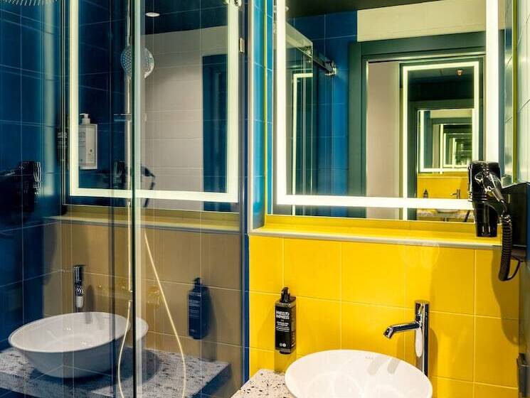 اتاق پرمیوم, Ibis Styles Batumi