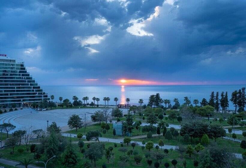 اتاق پرمیوم با چشمانداز دریا, Ibis Styles Batumi