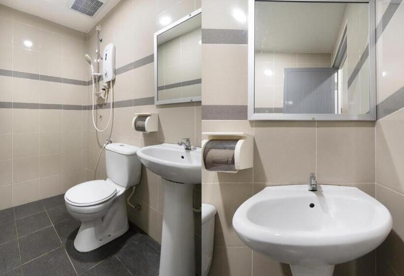 家庭套房, Oyo 89960 Manjung Inn